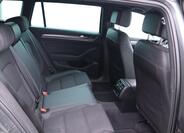 Volkswagen Passat 12