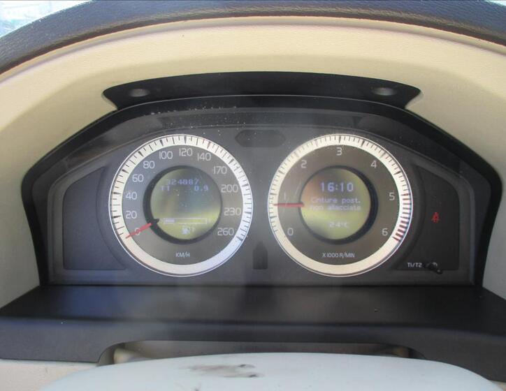 Volvo XC70 14