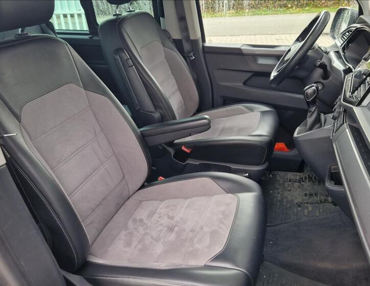 Volkswagen Multivan 15