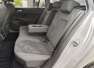 Volkswagen Golf 12