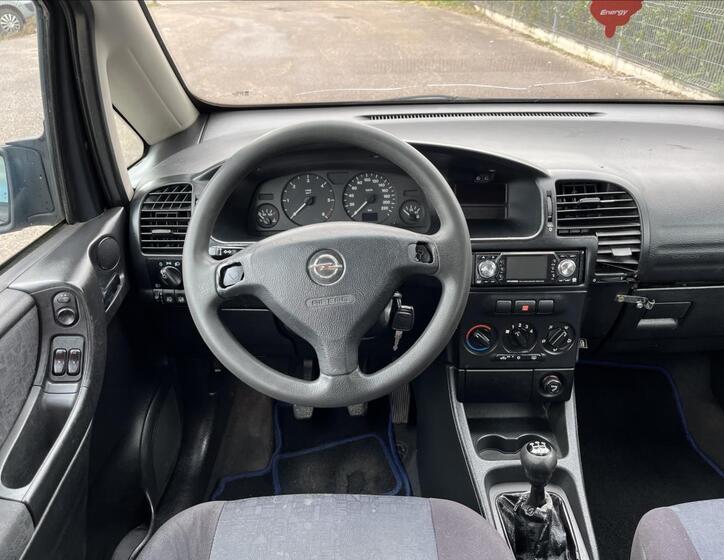 Opel Zafira 13