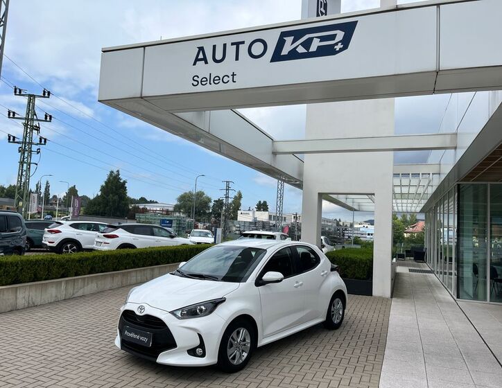 Toyota Yaris 1
