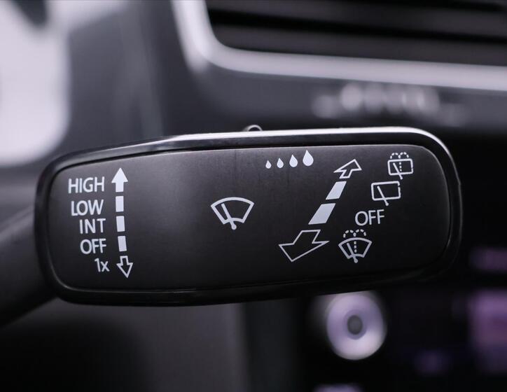 Volkswagen Golf 22