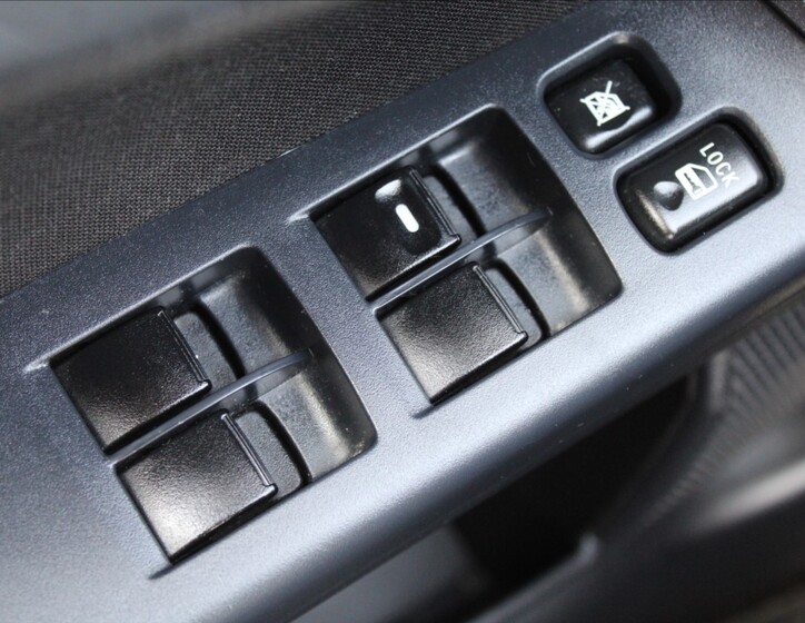 Mitsubishi Lancer 16