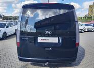 Hyundai Staria 6