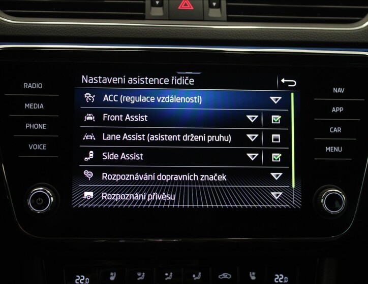 Škoda Superb 12
