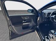 Mercedes-Benz GLA 9