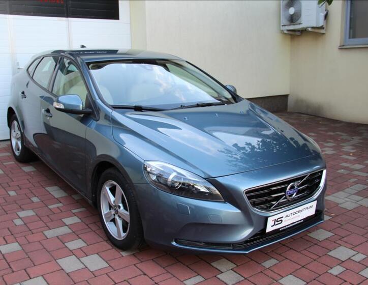 Volvo V40 5