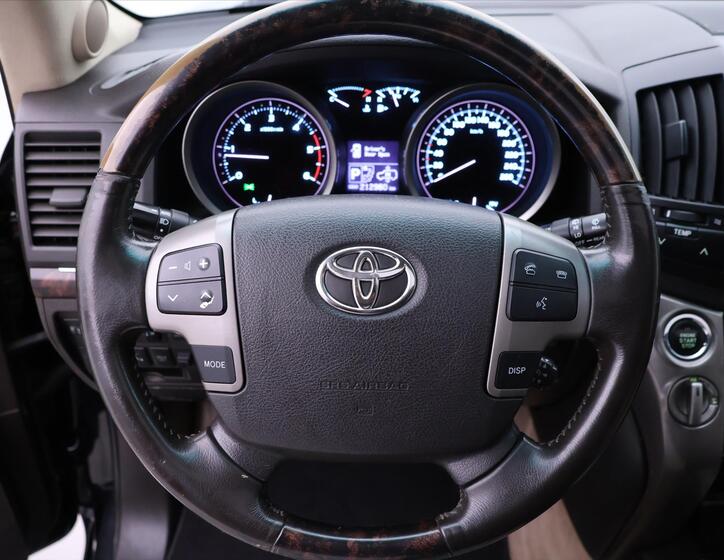 Toyota Land Cruiser 20