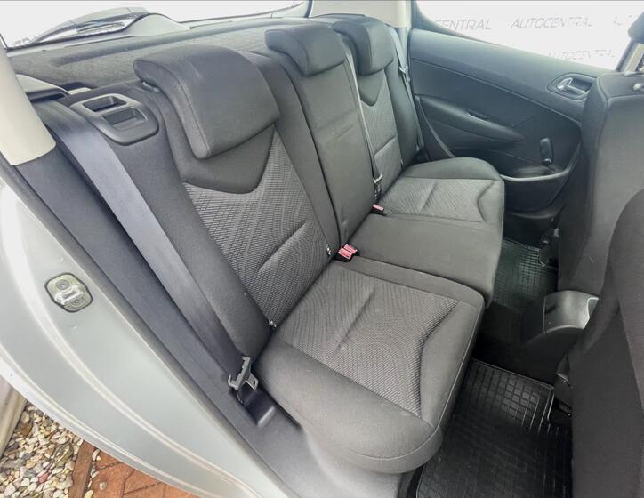 Peugeot 308 19