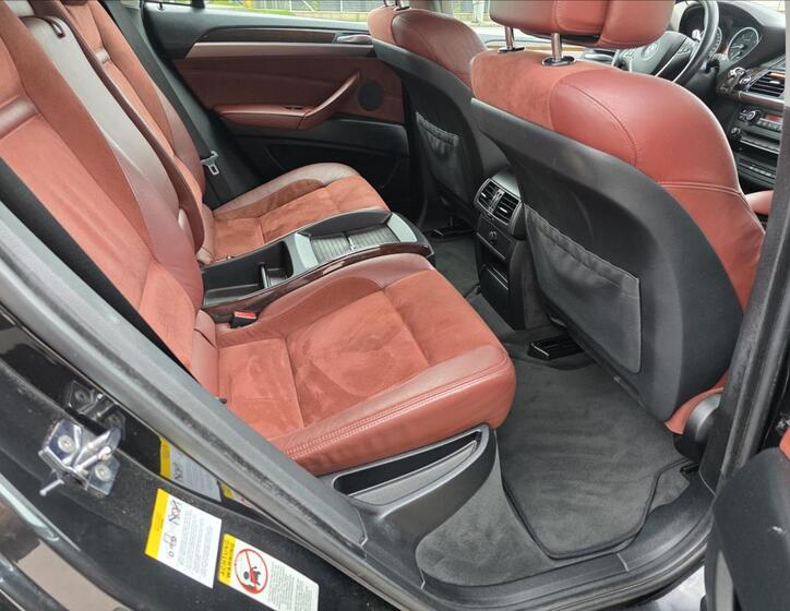 BMW X6 25