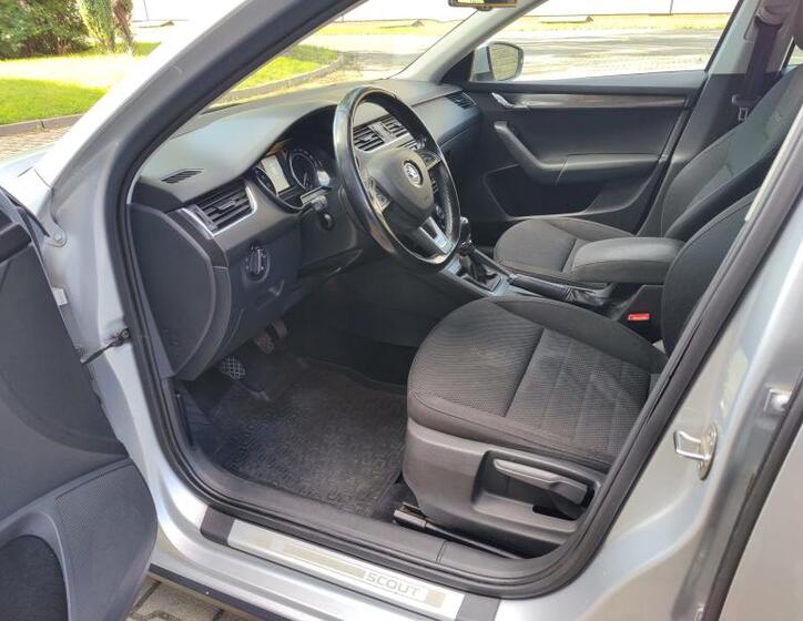 Škoda Octavia 10