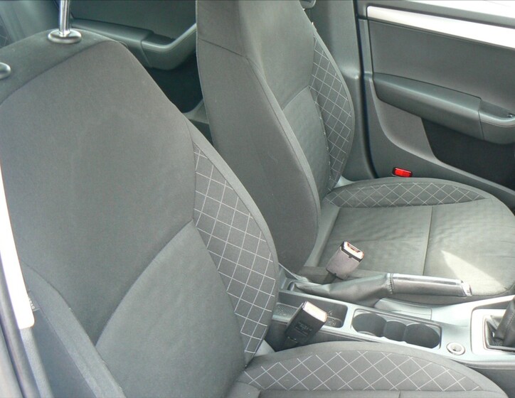 Škoda Octavia 16