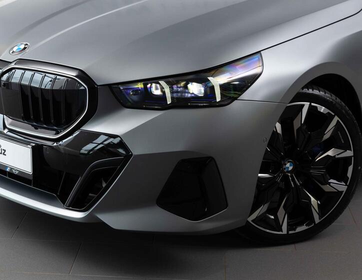 BMW Řada 5 7