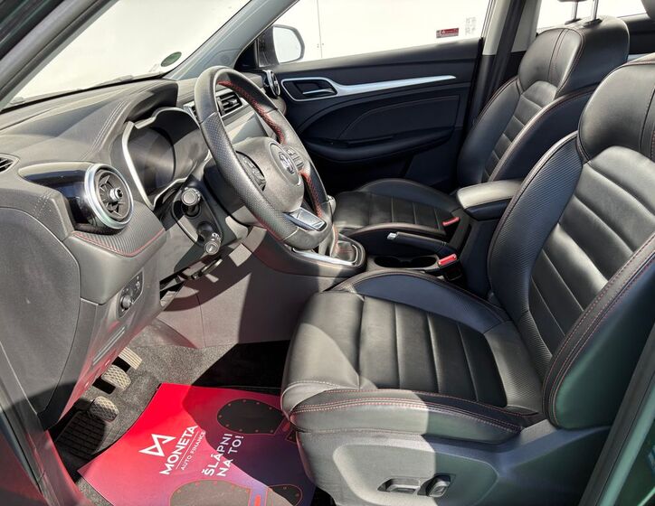 MG ZS 6