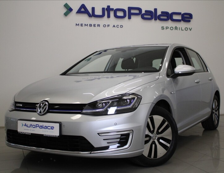Volkswagen e-Golf 1
