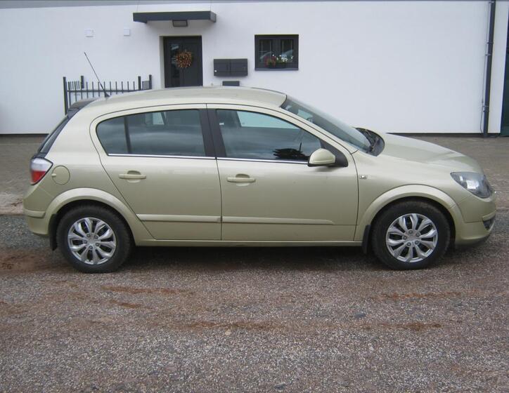 Opel Astra 7