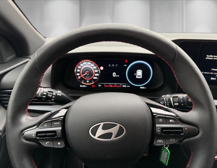 Hyundai i20 16