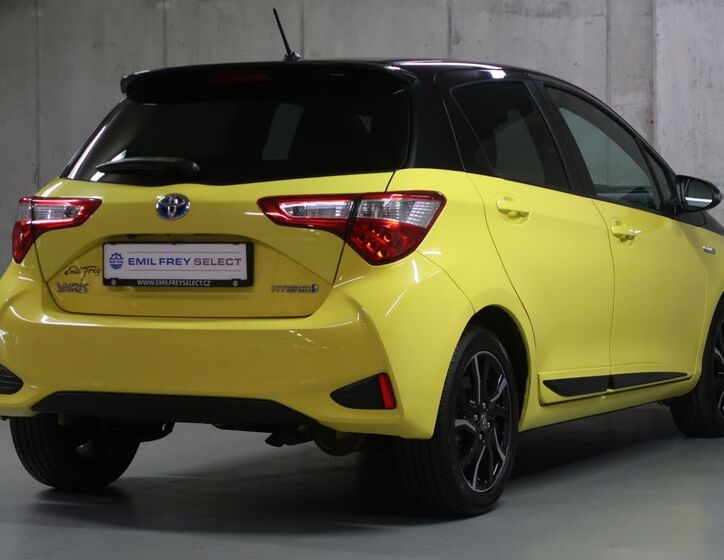 Toyota Yaris 5
