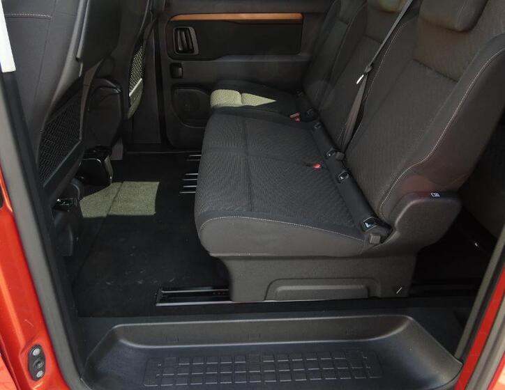 Toyota ProAce 18