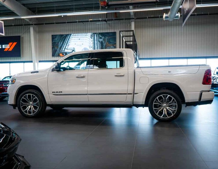 Dodge RAM 2