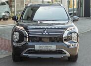 Mitsubishi Outlander 2