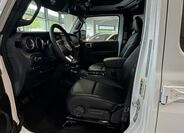 Jeep Wrangler 8