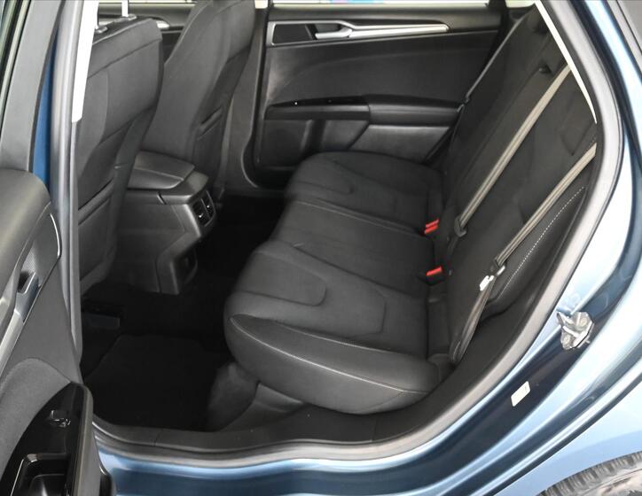 Ford Mondeo 10