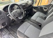 Nissan NV400 7