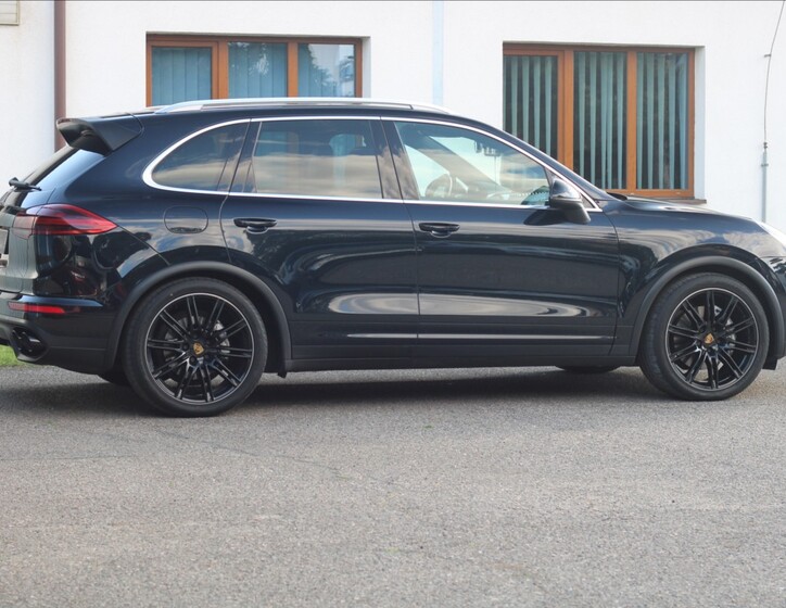 Porsche Cayenne 3
