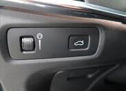 Volvo V90 17