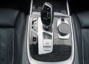 BMW Řada 7 32