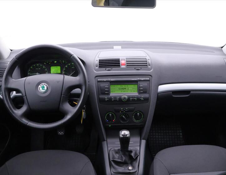 Škoda Octavia 23