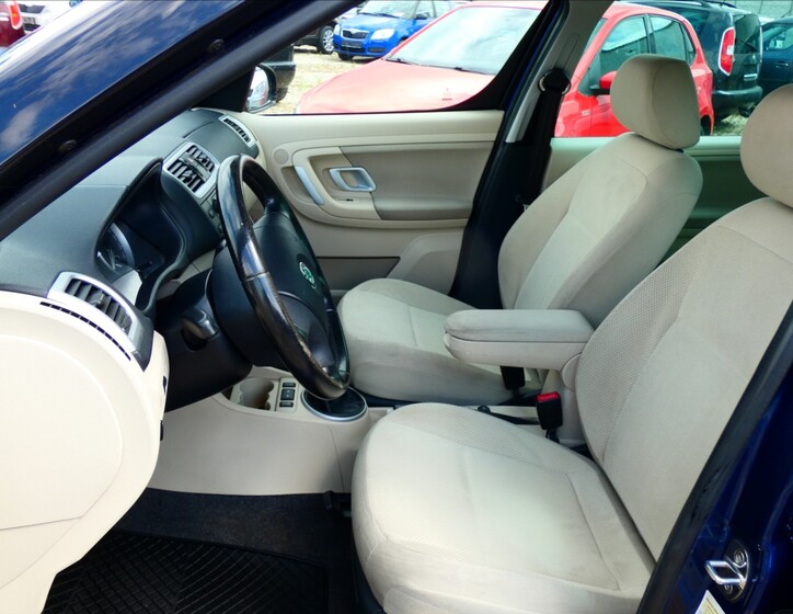 Škoda Roomster 9