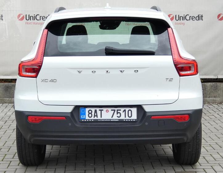 Volvo XC40 4