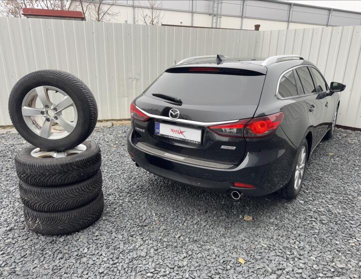 Mazda 6 47
