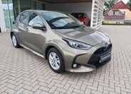 Toyota Yaris 8