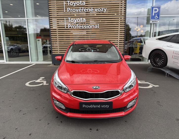 KIA Ceed 4