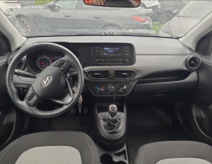 Hyundai i10 5