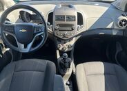 Chevrolet Aveo 9