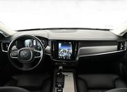 Volvo V90 11