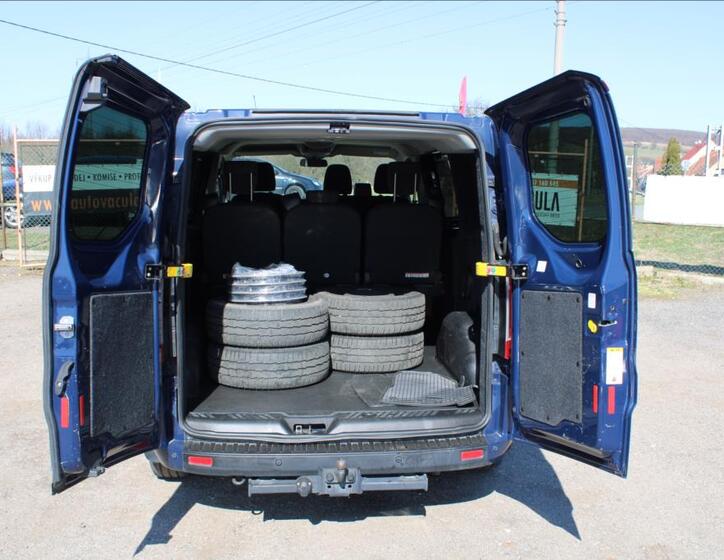 Ford Transit Custom 12