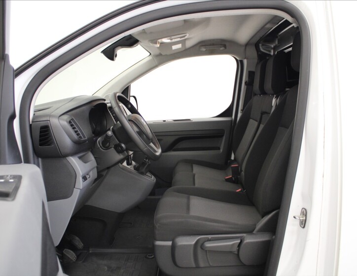 Peugeot Expert 6