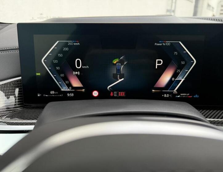 BMW X7 9