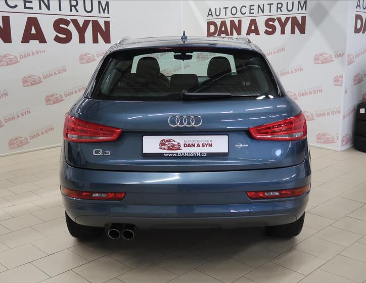 Audi Q3 5