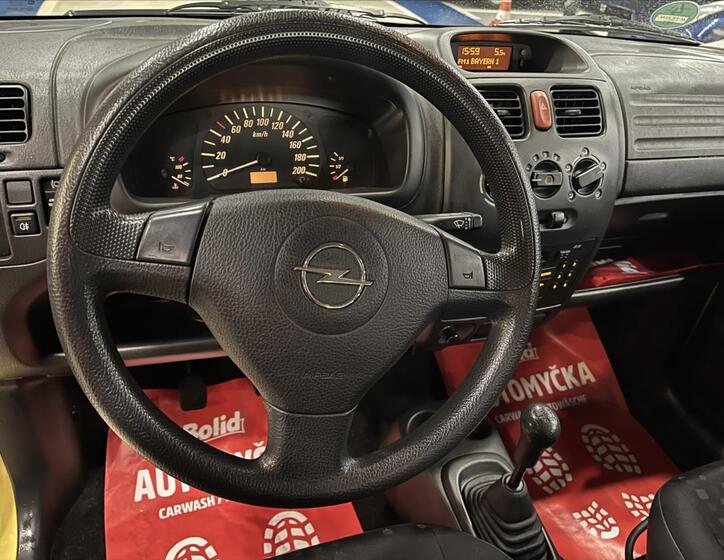Opel Agila 22