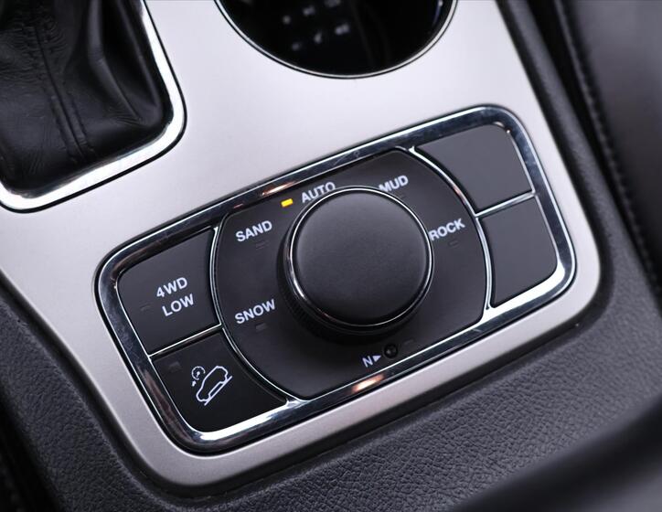Jeep Grand Cherokee 26