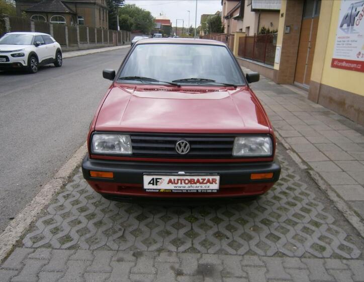Volkswagen Jetta 2