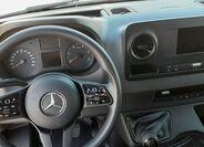 Mercedes-Benz Sprinter 10