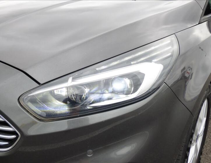 Ford S-MAX 54